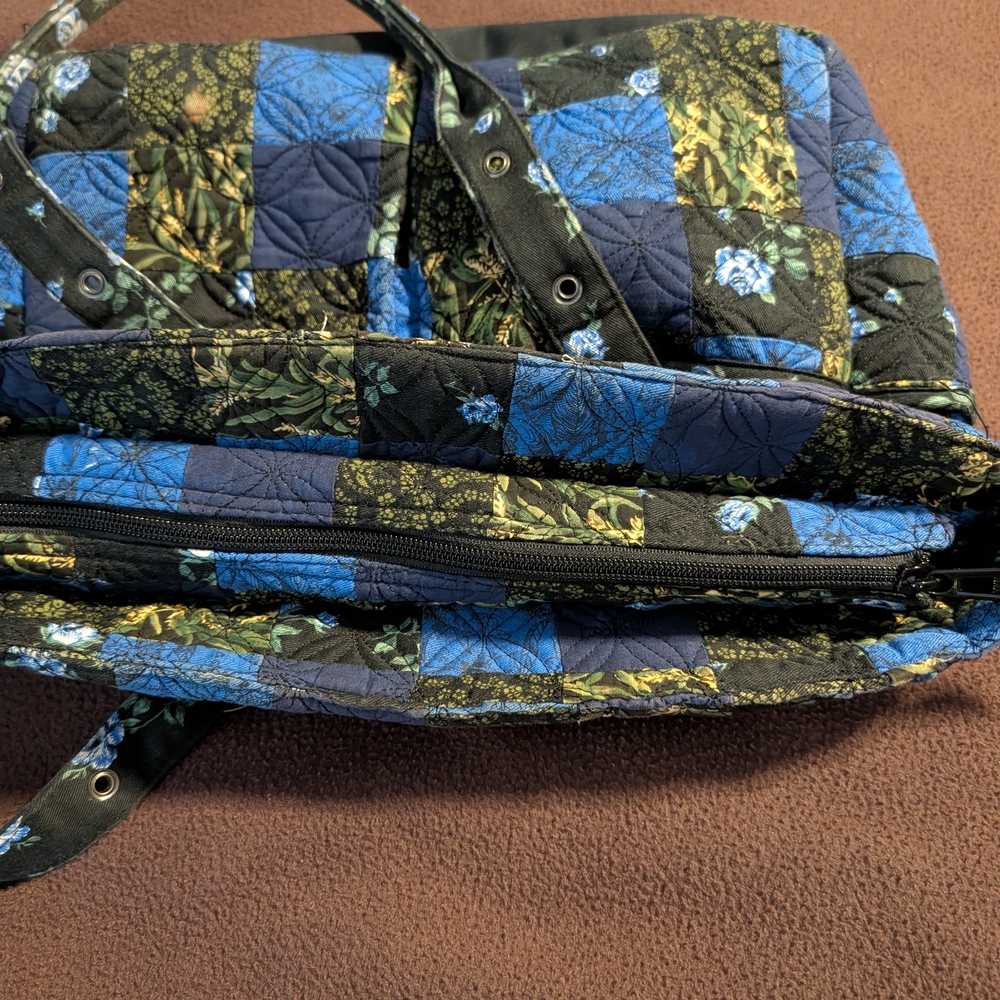 Donna Sharp Black Floral Shoulder Bag - Picture 6 of 13
